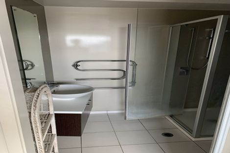 Photo of property in Alpha Apartments, 702/17 Vogel Lane, Auckland Central, Auckland, 1010