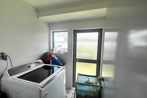 Photo of property in 1/10 Miriam Corban Heights, Henderson, Auckland, 0612