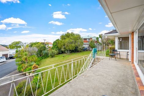 Photo of property in 491 Beach Road, Murrays Bay, Auckland, 0630