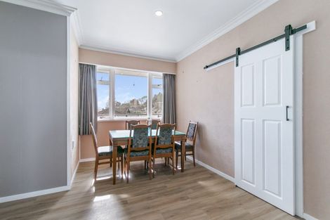 Photo of property in 31 Kawiu Road, Levin, 5510