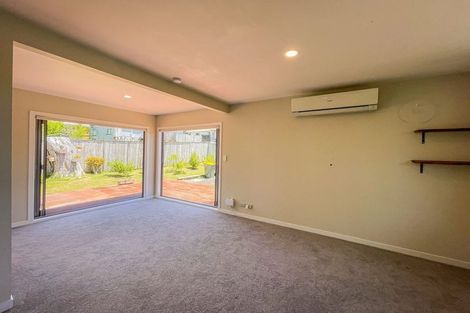 Photo of property in 39a Fairclough Road, Beach Haven, Auckland, 0626