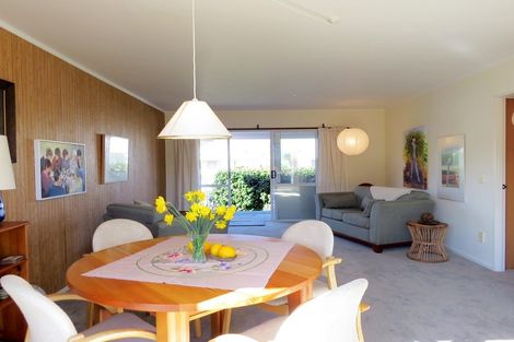 Photo of property in 12 Courthouse Lane, Coromandel, 3506
