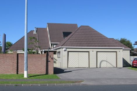 Photo of property in 116 Wiseley Road, West Harbour, Auckland, 0618