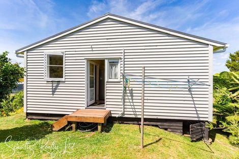 Photo of property in 21 Ngatoto Road, Tinopai, Matakohe, 0593