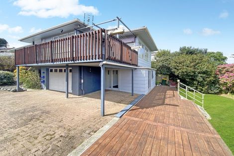 Photo of property in 28 Lewisham Street, Highland Park, Auckland, 2010