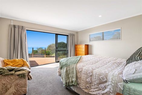 Photo of property in 108 Vipond Road, Stanmore Bay, Whangaparaoa, 0932