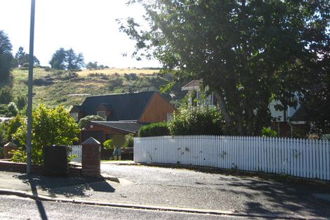 Photo of property in 60 Glenross Street, Glenross, Dunedin, 9011