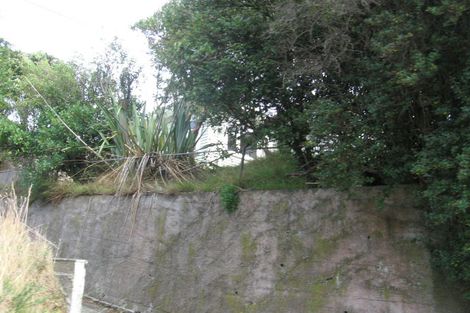 Photo of property in 2 Kitchener Terrace, Johnsonville, Wellington, 6037