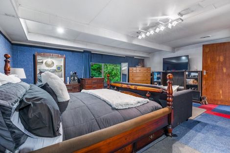 Photo of property in 16 Ribblesdale Road, Henderson, Auckland, 0612