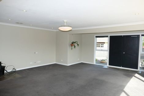 Photo of property in 4 Tawa Street, Waikanae, 5036