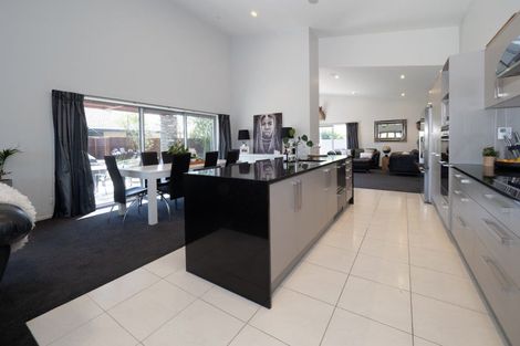 Photo of property in 10 Torbay Avenue, Huntingdon, Ashburton, 7774