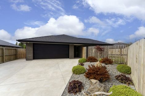 Photo of property in 20 Evelyn Crescent, Marshland, Christchurch, 8083