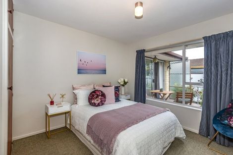 Photo of property in 2/87a Middlepark Road, Sockburn, Christchurch, 8042