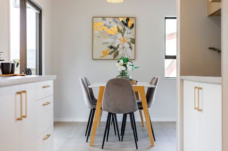 Photo of property in 62 Gloaming Hill, Titahi Bay, Porirua, 5022