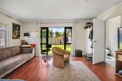 Photo of property in 24 Freda Place, Favona, Auckland, 2024