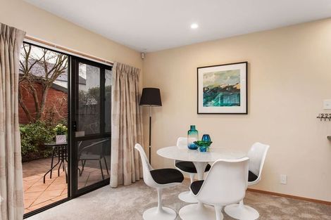 Photo of property in 2/76 Saint Albans Street, St Albans, Christchurch, 8014