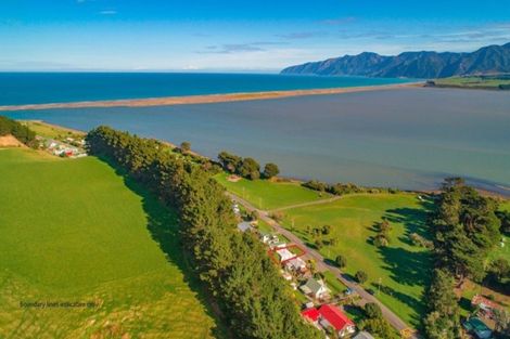 Photo of property in 72 Lake Ferry Road, Lake Ferry, Featherston, 5772