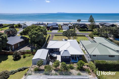 Photo of property in 54 Shaw Road, Waihi Beach, 3611