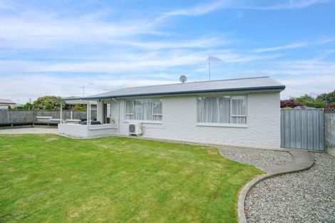 Photo of property in 21 Irvine Street, Wallacetown, 9816