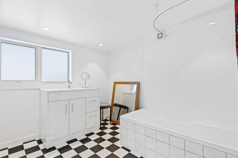 Photo of property in 2 Marlborough Street, Phillipstown, Christchurch, 8011