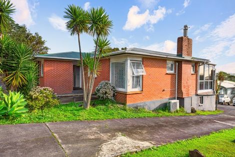 Photo of property in 450 Don Buck Road, Massey, Auckland, 0614