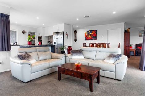 Photo of property in 36 Piata Street, Papamoa Beach, Papamoa, 3118