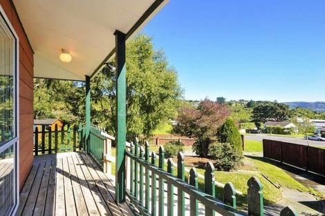 Photo of property in 19 Oaklands Grove, Clouston Park, Upper Hutt, 5018