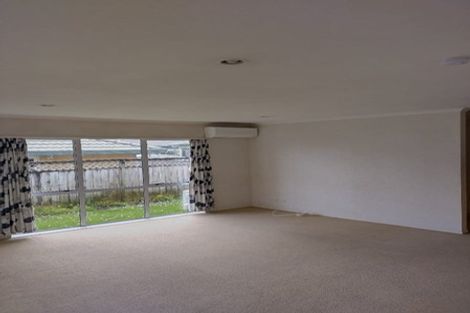 Photo of property in 2/10 Saints Court, Manurewa, Auckland, 2102