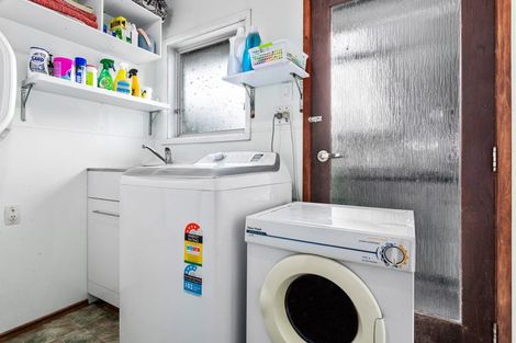 Photo of property in 33 Riverside Drive, Whakatane, 3120