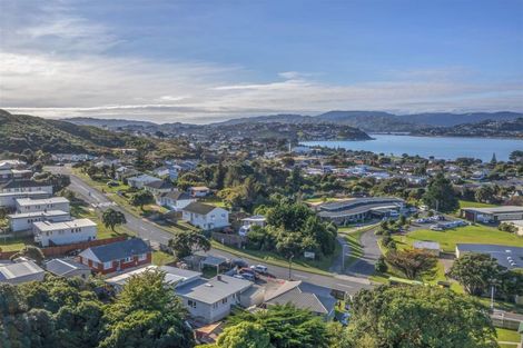 Photo of property in 2 Ngahue Crescent, Elsdon, Porirua, 5022