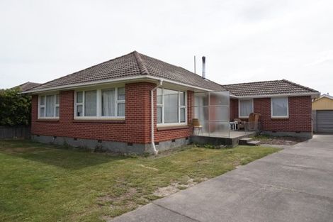 Photo of property in 12 Solway Avenue, Ilam, Christchurch, 8041