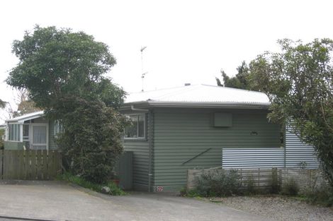 Photo of property in 27 Hori Street, Vogeltown, New Plymouth, 4310