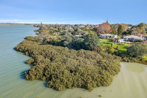 Photo of property in 14 Lucas Place, Weymouth, Auckland, 2103
