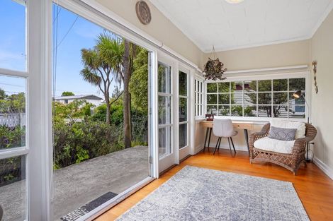 Photo of property in 222 Edgeware Road, Edgeware, Christchurch, 8013