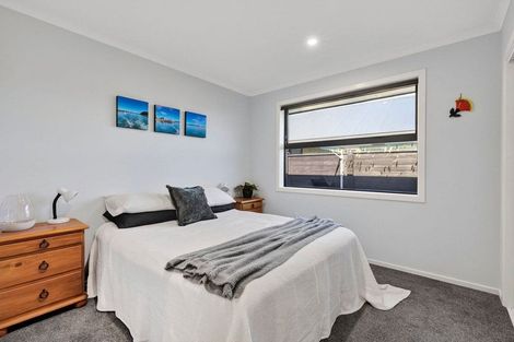 Photo of property in 14 Webber Street, Cambridge, 3434