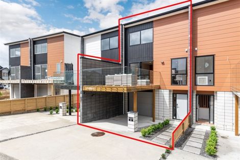 Photo of property in 8 Meritage Lane, Te Atatu South, Auckland, 0610