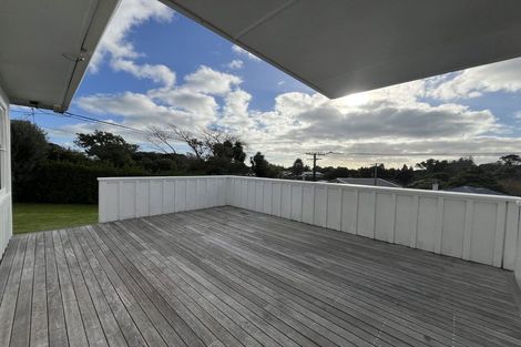 Photo of property in 54 Waiwaka Terrace, Strandon, New Plymouth, 4312