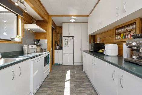 Photo of property in 202 Whangamata Road, Kinloch, Taupo, 3377