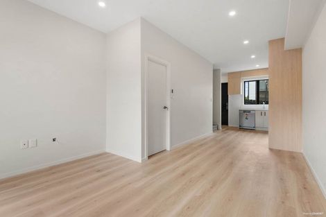 Photo of property in 55e Redwood Drive, Massey, Auckland, 0614