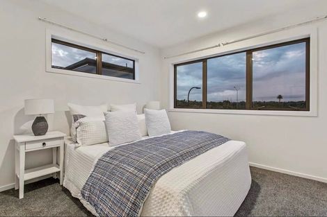 Photo of property in 52 Lockheed Street, Hobsonville, Auckland, 0618