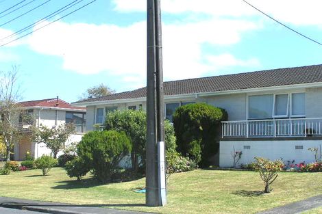 Photo of property in 3/124 Onewa Road, Northcote, Auckland, 0627