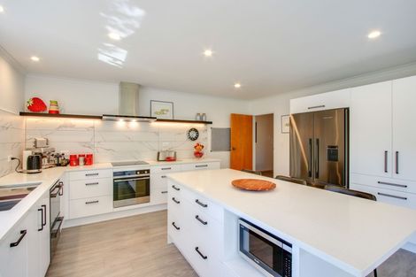 Photo of property in 1/100 Avondale Road, Taradale, Napier, 4112