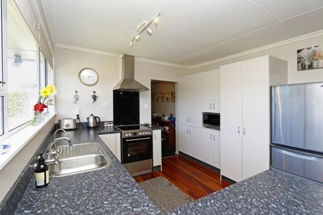 Photo of property in 202 Tasman Street, Opunake, 4616