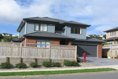 Photo of property in 207 Westchester Drive, Churton Park, Wellington, 6037