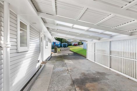 Photo of property in 45 Puriri Street, Helensville, 0800