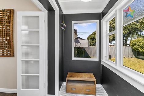 Photo of property in 94 Randwick Road, Moera, Lower Hutt, 5010