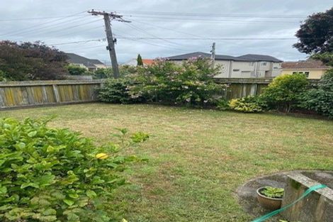 Photo of property in 28 The Quadrant, Miramar, Wellington, 6022