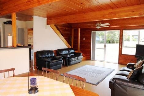 Photo of property in 116 Rimu Place, Matarangi, Whitianga, 3592