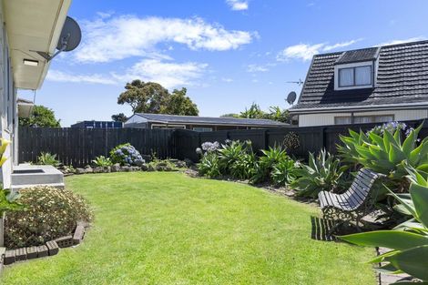 Photo of property in 3/16 Helms Place, Manurewa, Auckland, 2102