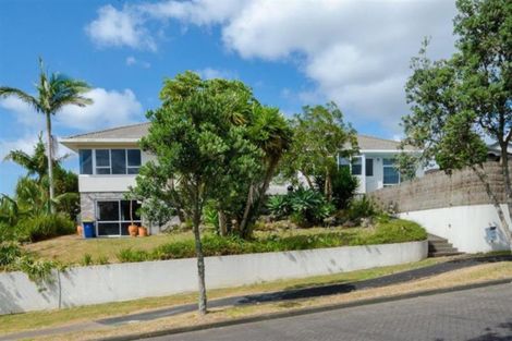 Photo of property in 25 Marguerita Place, West Harbour, Auckland, 0618